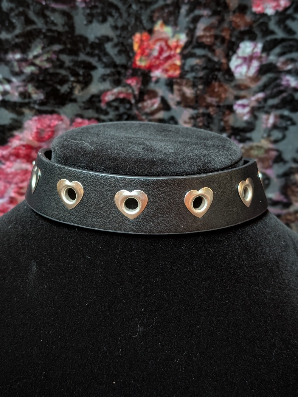 Black Leather Heart-Grommet Choker Necklace